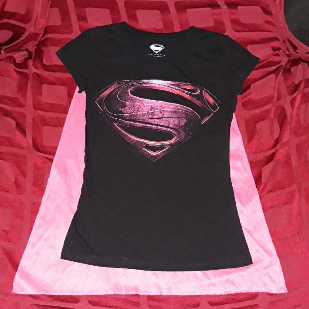 🖤💖Caped Supergirl T-Shirt💖🖤